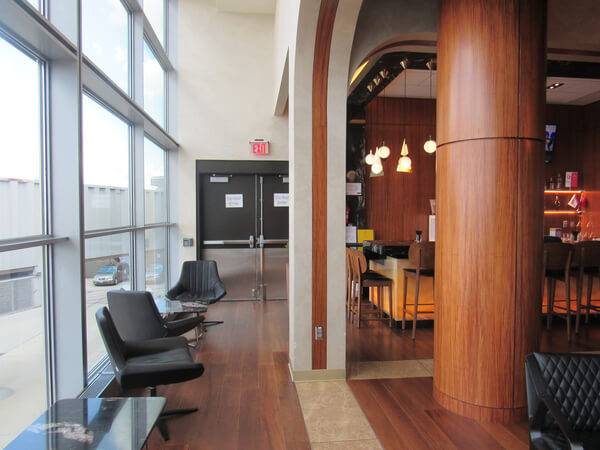 Turkish Airlines, Dulles Airport, VA: Decorative Arch & Walls